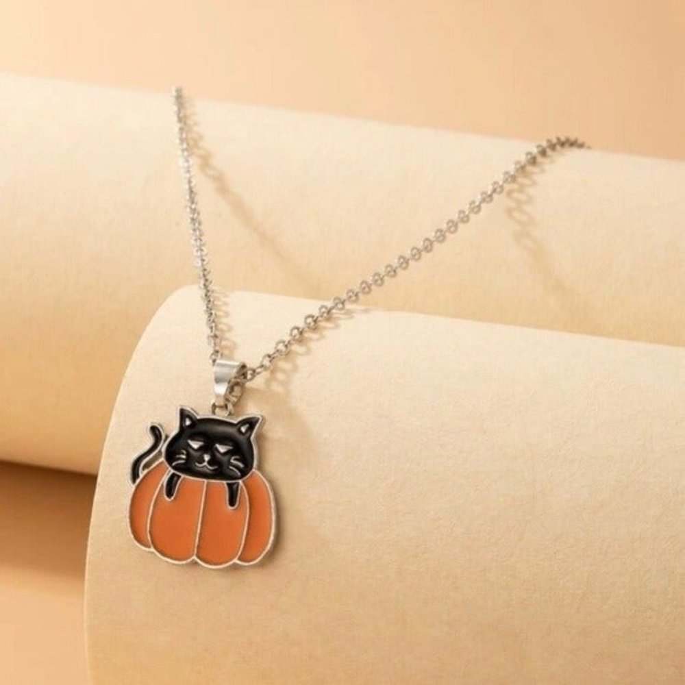 Kitty Pumpkin Hug Halloween Necklace